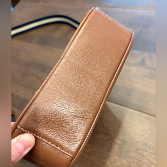 Coach, dark saddle, leather crossover flight bag - Picture 4 of 12